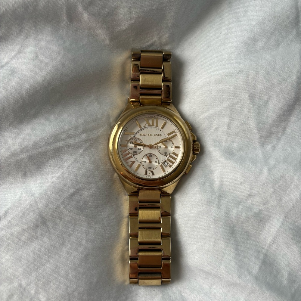 Michael Kors gold watch size small
